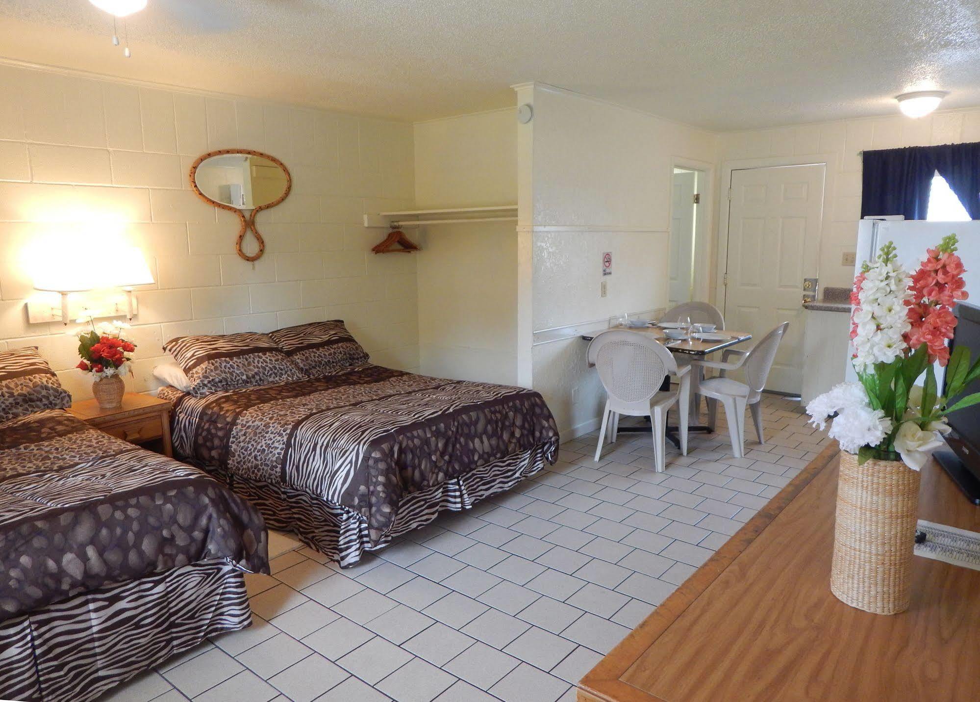 South Beach Inn Beach Motel Саут Падре Алънд Екстериор снимка